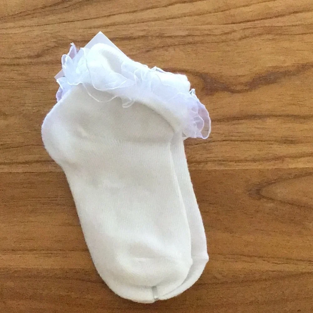 White Knit Ankle Socks with Lace Ruffle Cuff - NWT